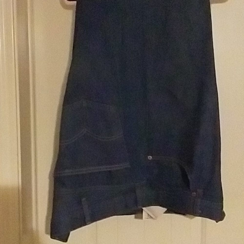 Levis